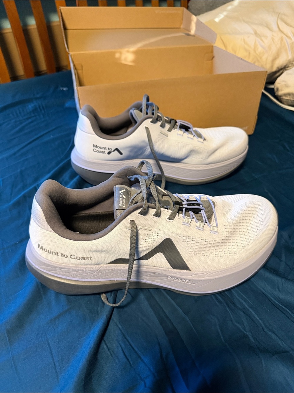 Men's mount to coast c1 size 13
